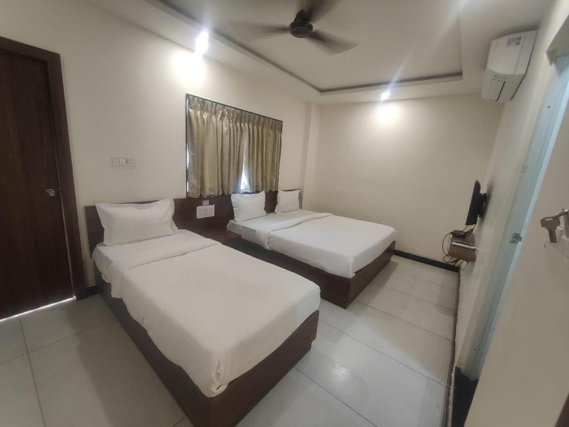 Super Townhouse Shivamogga Formerly Karthik Bhavan Εξωτερικό φωτογραφία